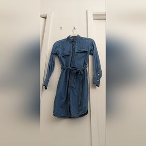 Size: XXS Banana Republic Jean Dress